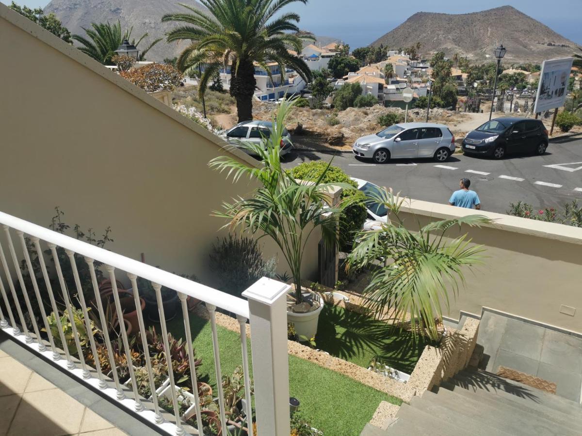 Relax And Enjoy In Tenerife Sud! Chayofa Exterior foto